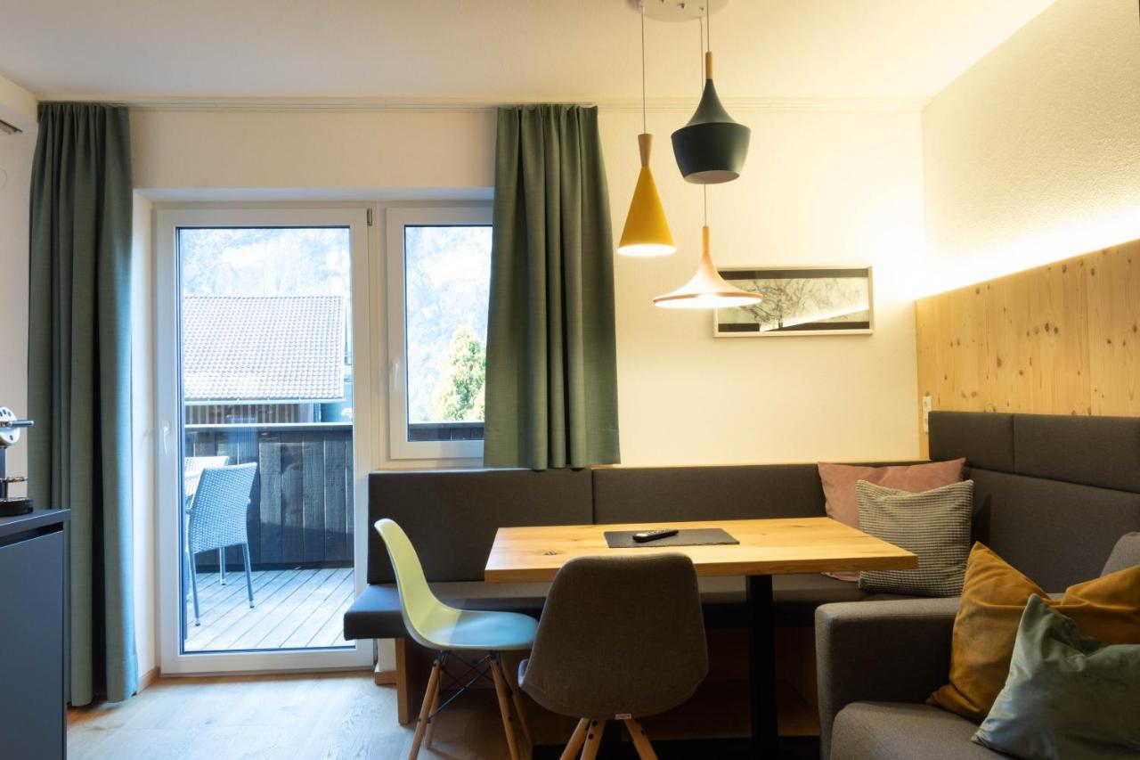 Wally Berg-Appartements Zams Buitenkant foto