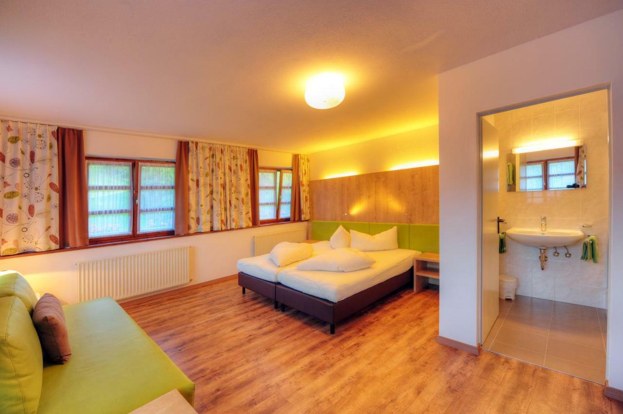 Wally Berg-Appartements Zams Buitenkant foto
