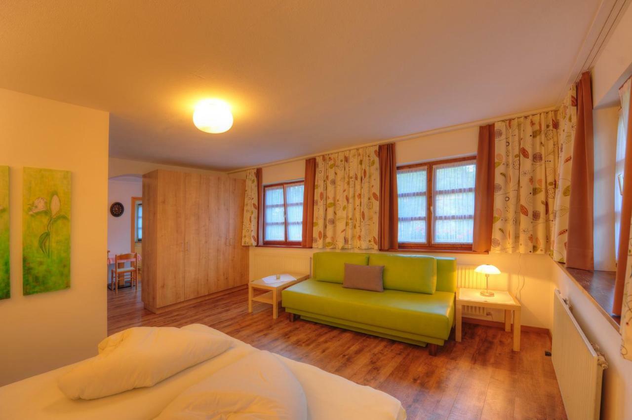 Wally Berg-Appartements Zams Buitenkant foto