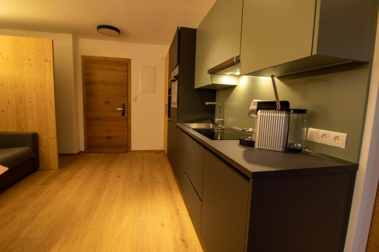 Wally Berg-Appartements Zams Buitenkant foto