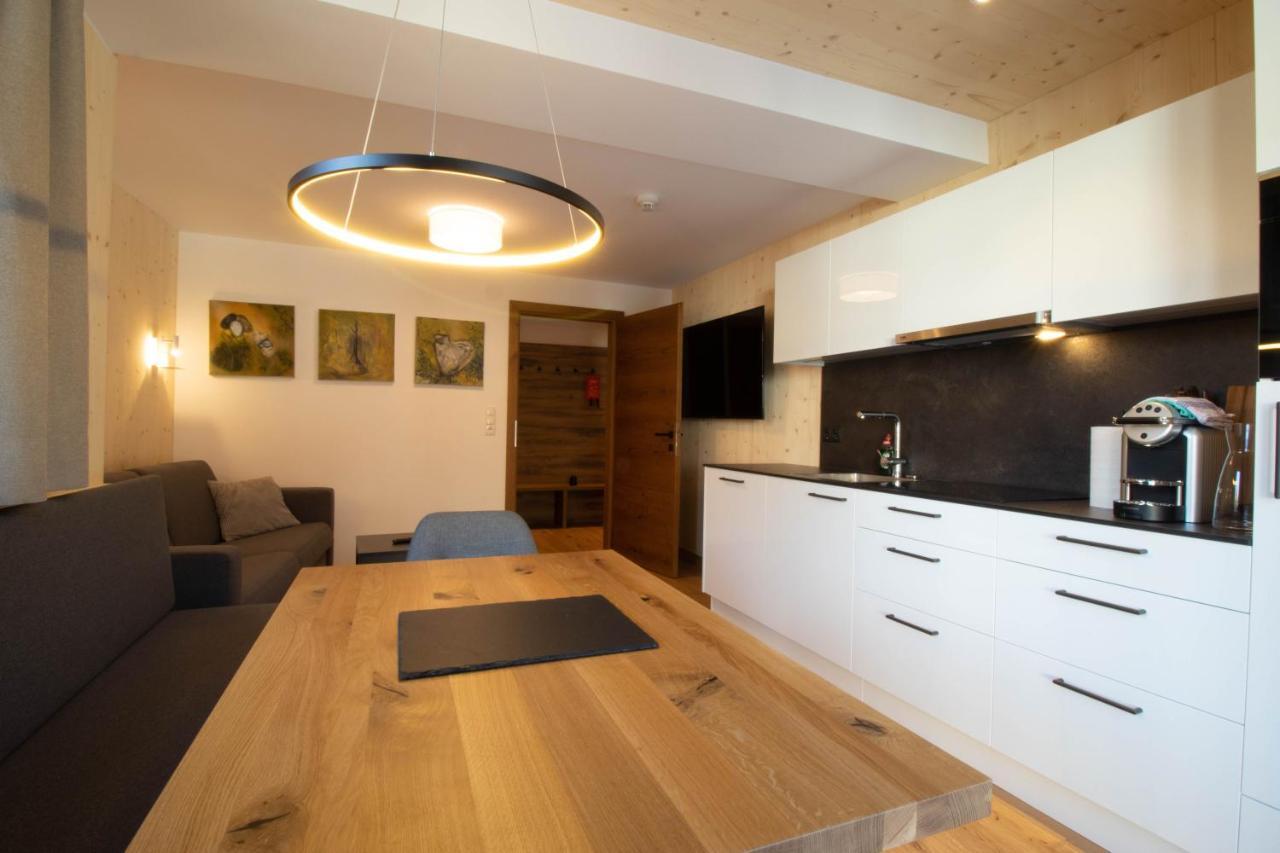 Wally Berg-Appartements Zams Buitenkant foto