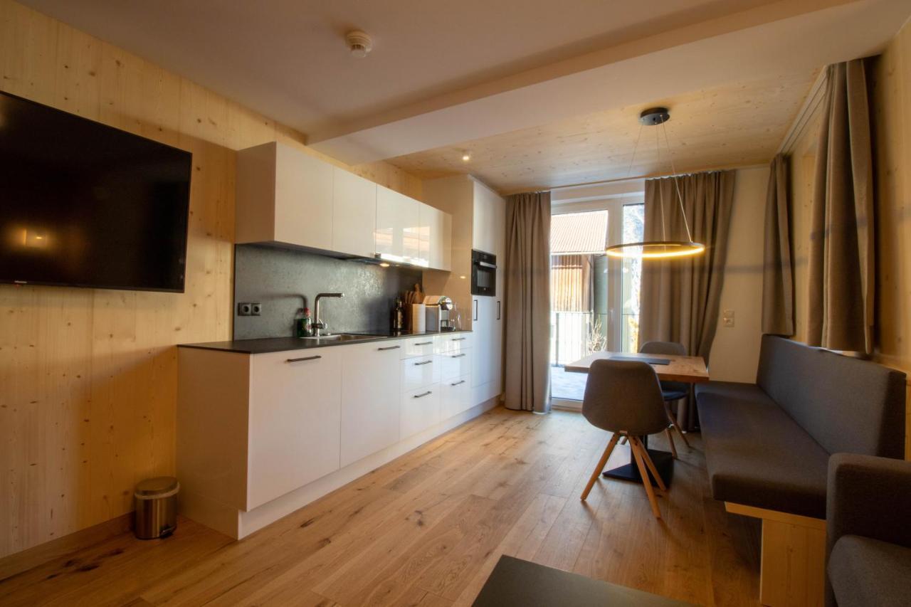 Wally Berg-Appartements Zams Buitenkant foto